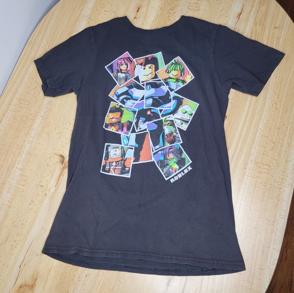 Roblox tee size L